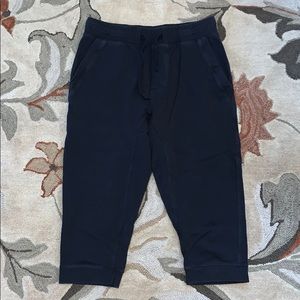 Lululemon - Women’s - Cropped Sweats